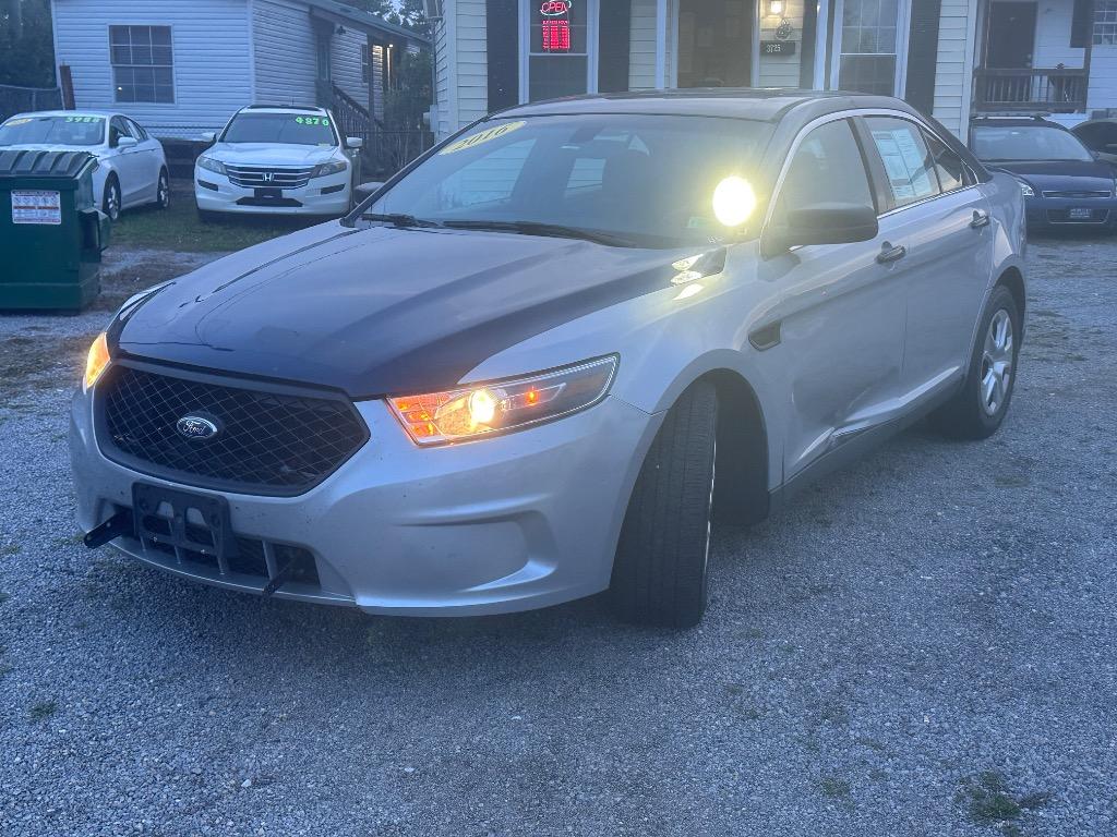 2016 Ford Taurus's photo